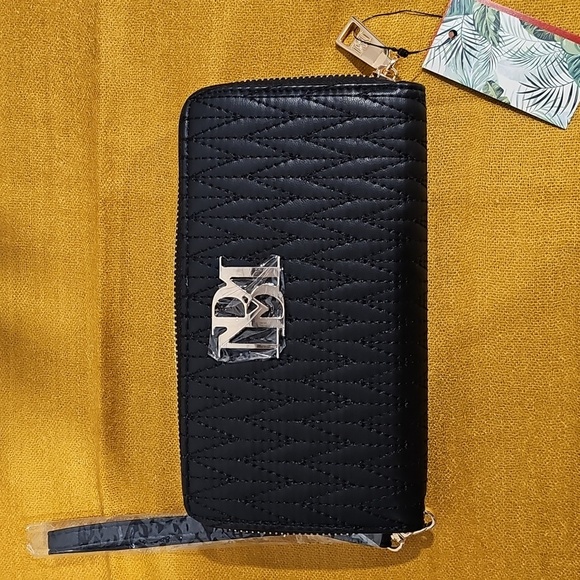 Badgley Mischka Long Wallet with Phone Pocket & Wristlet - NWT MSRP $59 - Picture 1 of 8
